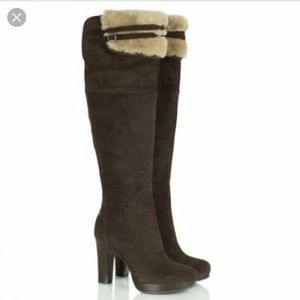 Brand new Ugg Ophira genuine shearling trim boot